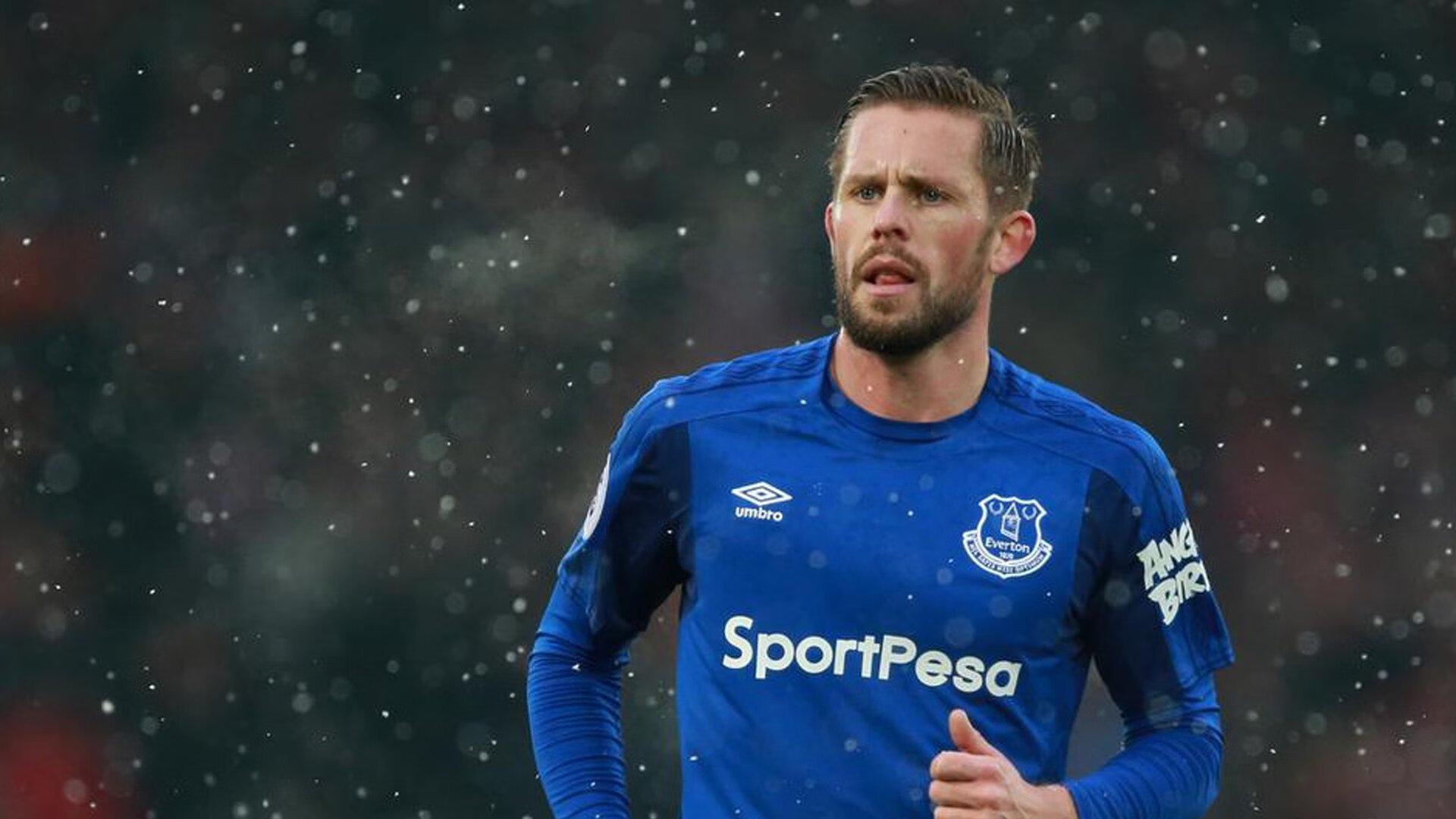 巴特勒谈库里神奇三分,蝙蝠侠一向来无影去无踪 要让他留在场上