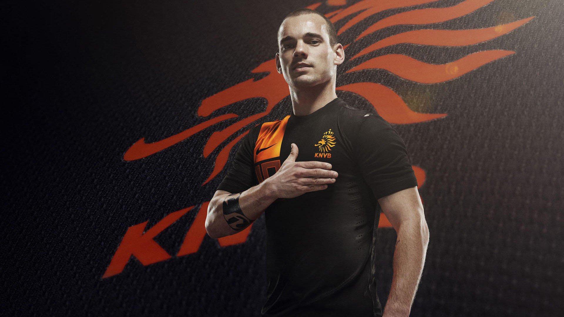 国际足联主席因凡蒂诺社交媒体展示与特朗普会面,强调对美国举办世俱杯与世界杯信心十足